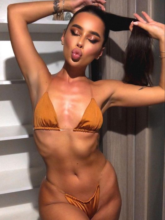 Одинокие звезды: как девушки по вызову справляются с одиночеством в мире интимного досуга Одинокие звезды: как девушки по вызову справляются с одиночеством в мире интимного досуга